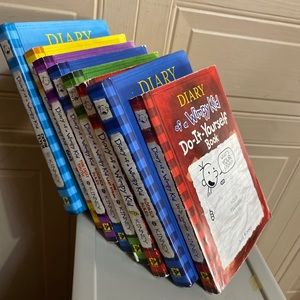 Great Condition Diary Of The Wimpy kids Set Of 7 Books.